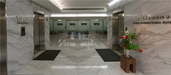 TIPLO TOUR 6th FIoor